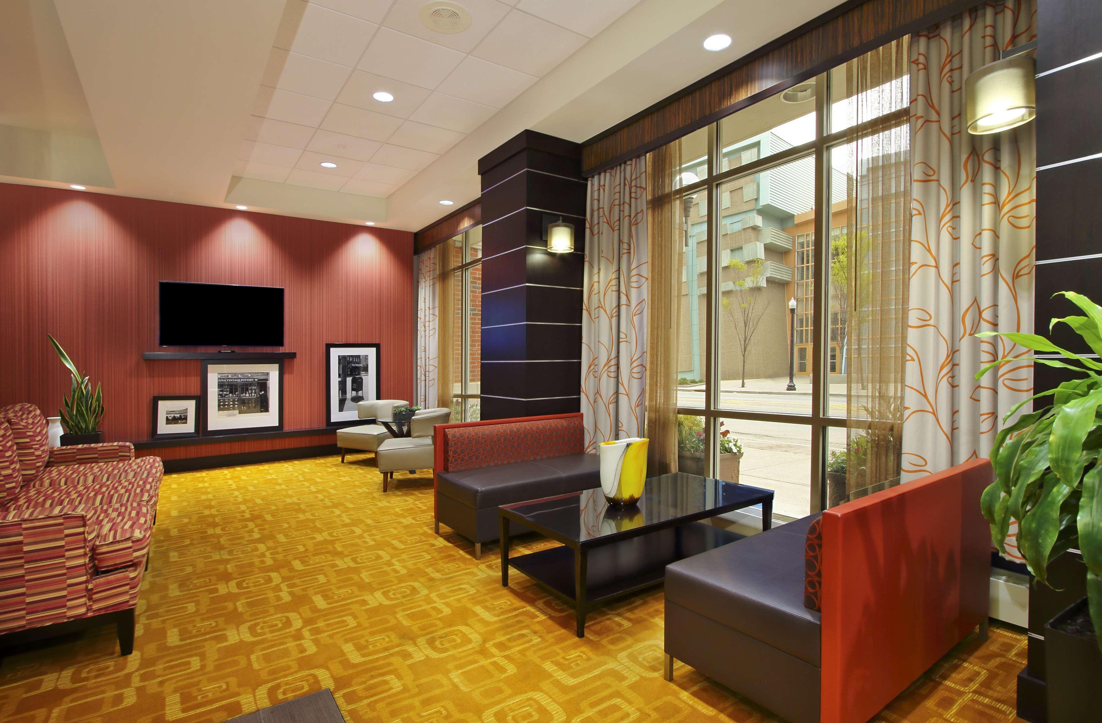 Hampton Inn & Suites Columbus-Downtown, Ohio Экстерьер фото